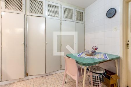 Casa à venda com 210m², 4 quartos e 4 vagas