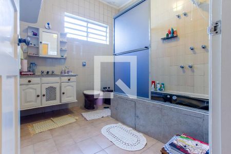 Casa à venda com 210m², 4 quartos e 4 vagas