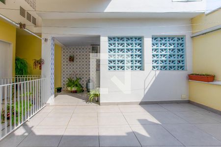 Casa à venda com 210m², 4 quartos e 4 vagas