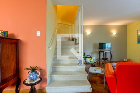 Casa à venda com 210m², 4 quartos e 4 vagas