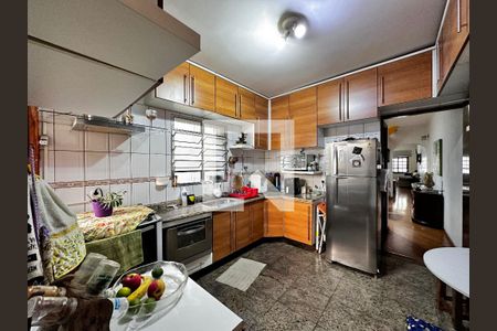 Casa à venda com 155m², 3 quartos e 2 vagasCozinha