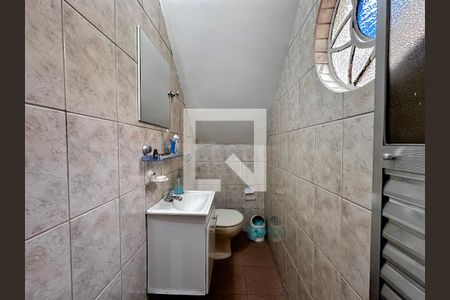 Casa à venda com 155m², 3 quartos e 2 vagasBanheiro de Serviço