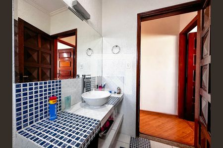 Casa à venda com 155m², 3 quartos e 2 vagasBanheiro Social