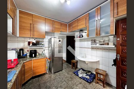 Casa à venda com 155m², 3 quartos e 2 vagasCozinha