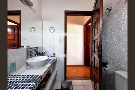 Casa à venda com 155m², 3 quartos e 2 vagasBanheiro Social