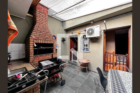 Casa à venda com 155m², 3 quartos e 2 vagasQuintal