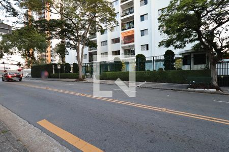 Apartamento para alugar com 181m², 3 quartos e 2 vagasFachada