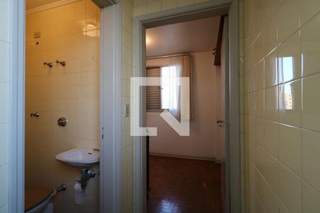 Apartamento para alugar com 181m², 3 quartos e 2 vagasQuarto e Banheiro de Serviço