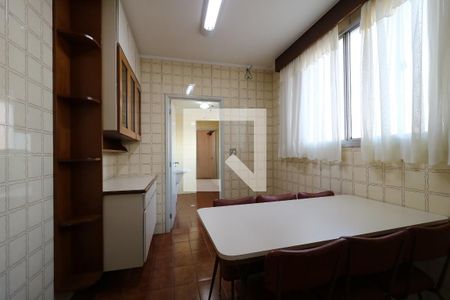 Apartamento para alugar com 181m², 3 quartos e 2 vagasCopa