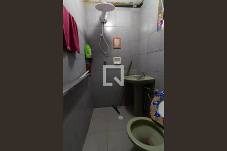 Casa à venda com 248m², 2 quartos e 4 vagas Casa à venda com 248m², 2 quartos e 4 vagasBanheiro de Serviço