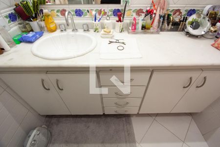 Apartamento à venda com 163m², 3 quartos e 2 vagas Apartamento à venda com 163m², 3 quartos e 2 vagasBanheiro da Suíte