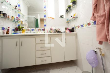 Apartamento à venda com 163m², 3 quartos e 2 vagas Apartamento à venda com 163m², 3 quartos e 2 vagasBanheiro da Suíte