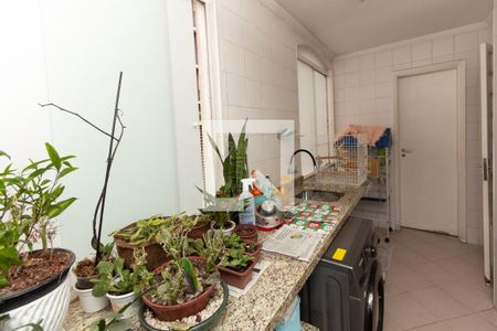 Apartamento à venda com 163m², 3 quartos e 2 vagas Apartamento à venda com 163m², 3 quartos e 2 vagasÁrea de Serviço