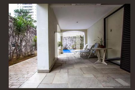 Apartamento à venda com 163m², 3 quartos e 2 vagas Apartamento à venda com 163m², 3 quartos e 2 vagasÁrea comum