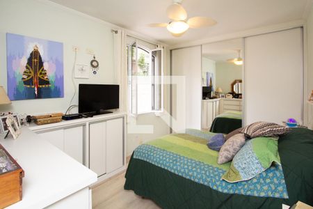 Apartamento à venda com 163m², 3 quartos e 2 vagas Apartamento à venda com 163m², 3 quartos e 2 vagasSuíte