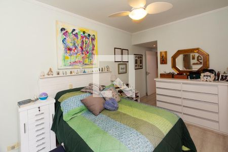 Apartamento à venda com 163m², 3 quartos e 2 vagas Apartamento à venda com 163m², 3 quartos e 2 vagasSuíte