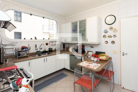 Apartamento à venda com 163m², 3 quartos e 2 vagas Apartamento à venda com 163m², 3 quartos e 2 vagasCozinha