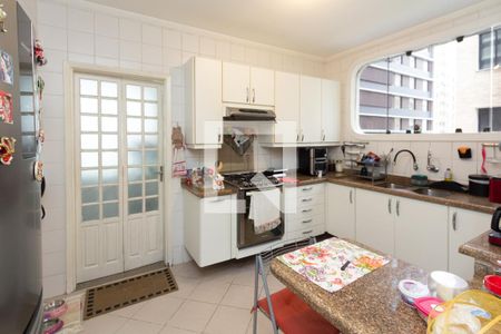 Apartamento à venda com 163m², 3 quartos e 2 vagas Apartamento à venda com 163m², 3 quartos e 2 vagasCozinha