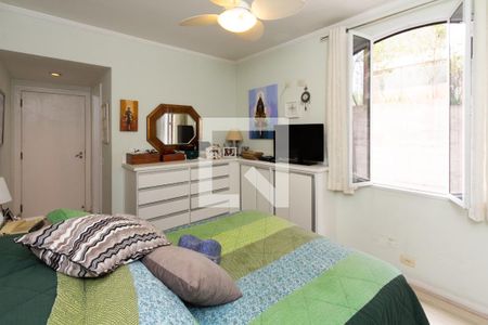 Apartamento à venda com 163m², 3 quartos e 2 vagas Apartamento à venda com 163m², 3 quartos e 2 vagasSuíte