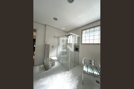 Casa à venda com 350m², 4 quartos e 3 vagas Casa à venda com 350m², 4 quartos e 3 vagasBanheiro da Suíte 1