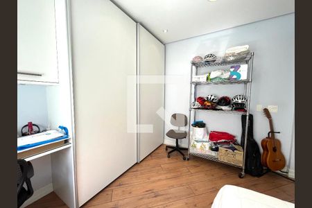 Casa à venda com 350m², 4 quartos e 3 vagas Casa à venda com 350m², 4 quartos e 3 vagasSuite 2