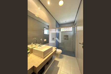 Casa à venda com 350m², 4 quartos e 3 vagas Casa à venda com 350m², 4 quartos e 3 vagasBanheiro da Suíte 3