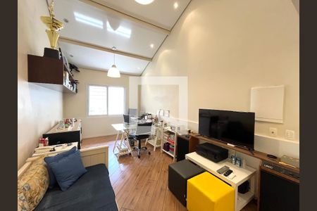 Casa à venda com 350m², 4 quartos e 3 vagas Casa à venda com 350m², 4 quartos e 3 vagasEscritório