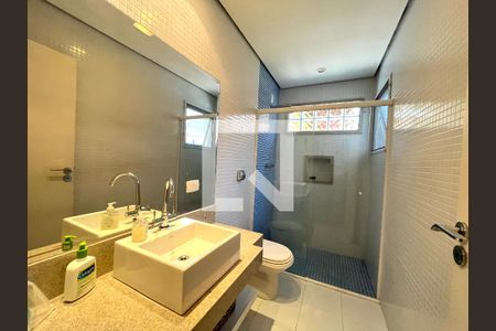 Casa à venda com 350m², 4 quartos e 3 vagas Casa à venda com 350m², 4 quartos e 3 vagasBanheiro da Suíte 3