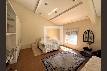 Casa à venda com 350m², 4 quartos e 3 vagas Casa à venda com 350m², 4 quartos e 3 vagasSuite 1