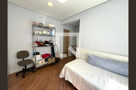 Casa à venda com 350m², 4 quartos e 3 vagas Casa à venda com 350m², 4 quartos e 3 vagasSuite 2