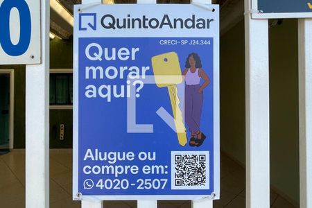 Casa à venda com 202m², 5 quartos e 3 vagas Casa à venda com 202m², 5 quartos e 3 vagasFachada