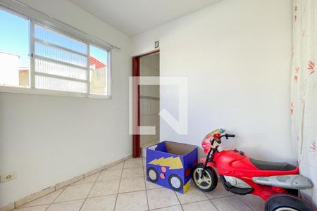 Casa à venda com 202m², 5 quartos e 3 vagas Casa à venda com 202m², 5 quartos e 3 vagasQuarto de Serviço