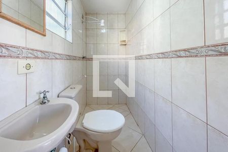 Casa à venda com 202m², 5 quartos e 3 vagas Casa à venda com 202m², 5 quartos e 3 vagasBanheiro de Serviço