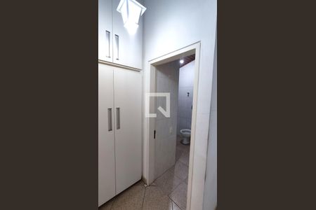 Casa à venda com 415m², 3 quartos e 5 vagas Casa à venda com 415m², 3 quartos e 5 vagasBanheiro