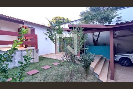 Casa à venda com 415m², 3 quartos e 5 vagas Casa à venda com 415m², 3 quartos e 5 vagasQuintal