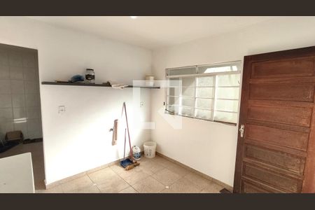 Casa à venda com 415m², 3 quartos e 5 vagas Casa à venda com 415m², 3 quartos e 5 vagasÁrea de serviço