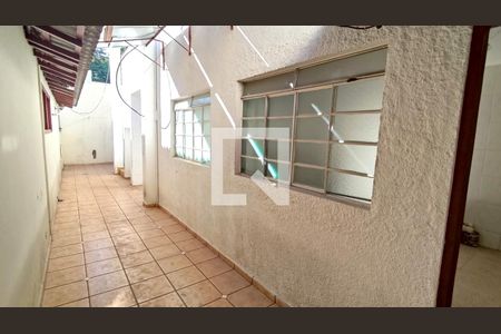 Casa à venda com 415m², 3 quartos e 5 vagas Casa à venda com 415m², 3 quartos e 5 vagasÁrea de serviço