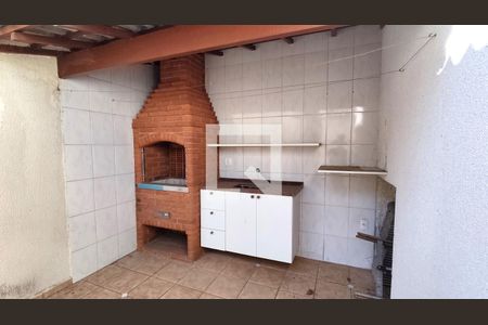 Casa à venda com 415m², 3 quartos e 5 vagas Casa à venda com 415m², 3 quartos e 5 vagasÁrea de serviço