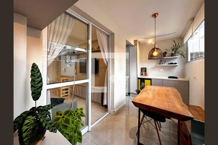 Apartamento à venda com 68m², 2 quartos e 1 vagaVaranda