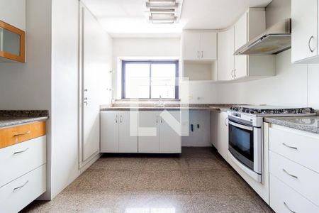 Apartamento à venda com 300m², 3 quartos e 1 vaga
