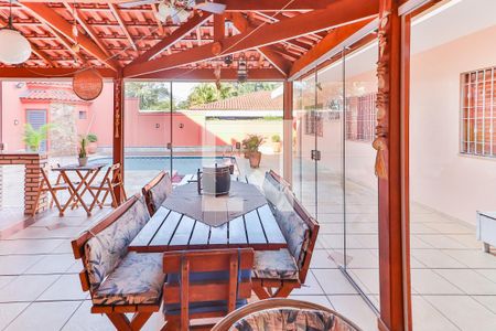 Casa à venda com 347m², 4 quartos e 6 vagasÁrea Gourmet