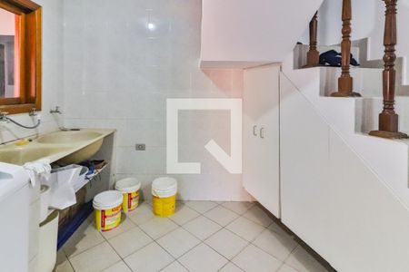 Casa à venda com 347m², 4 quartos e 6 vagasLavanderia