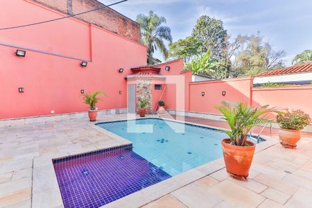 Casa à venda com 347m², 4 quartos e 6 vagasPiscina