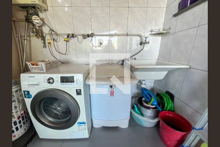 Apartamento à venda com 110m², 3 quartos e 1 vaga Apartamento à venda com 110m², 3 quartos e 1 vagaÁrea de Serviço