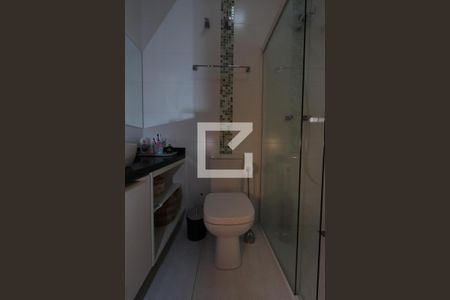 Casa à venda com 215m², 3 quartos e 2 vagasBanheiro da Suíte 2