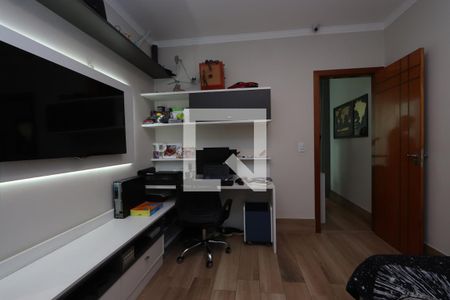 Casa à venda com 215m², 3 quartos e 2 vagasSuíte 3