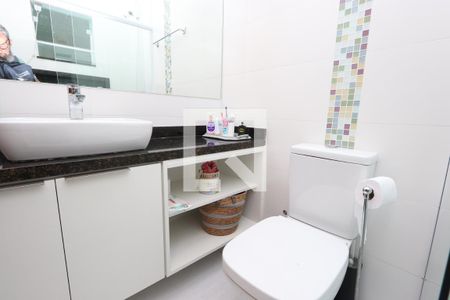 Casa à venda com 215m², 3 quartos e 2 vagasBanheiro da Suíte 2