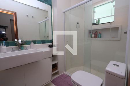 Casa à venda com 215m², 3 quartos e 2 vagasBanheiro da Suíte Master