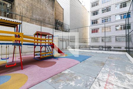 Apartamento à venda com 77m², 2 quartos e sem vaga