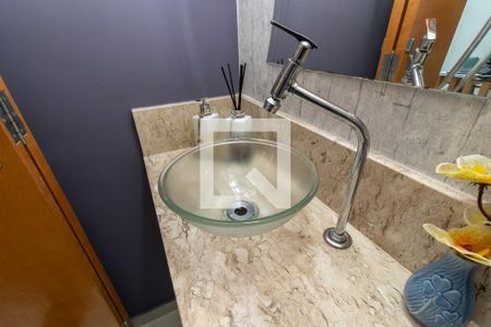 Casa de condomínio à venda com 100m², 2 quartos e 2 vagasLavabo